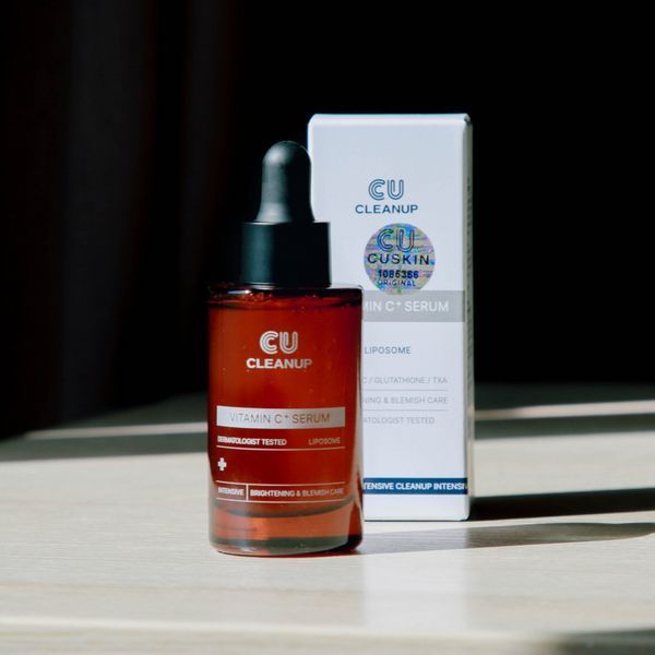 Освітлююча сироватка з вітаміном С для рівного тону та сяйва CU skin Vitamin C+ Serum, 30ml 00000115 фото