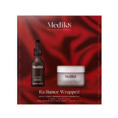 Набір для освітлення шкіри та зміцнення захисного бар&rsquo;єра Medik8 Radiance Wrapped Kit